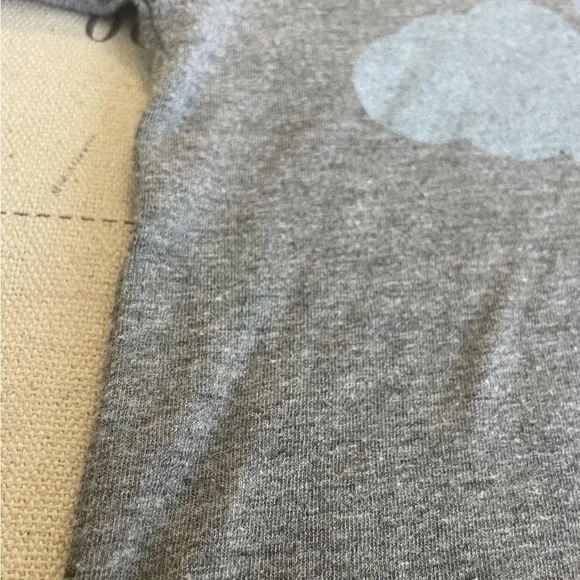 Rivet Apparel Co Gray “Daydreamer” Graphic Kids T-Shirt Size 2/3 - Picture 3 of 4